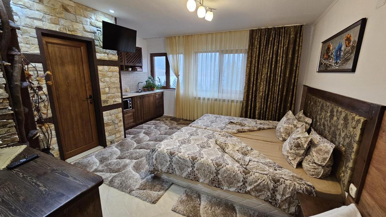 Villa Hills - Къща За Гости С Храна Orlino Eksteriør billede